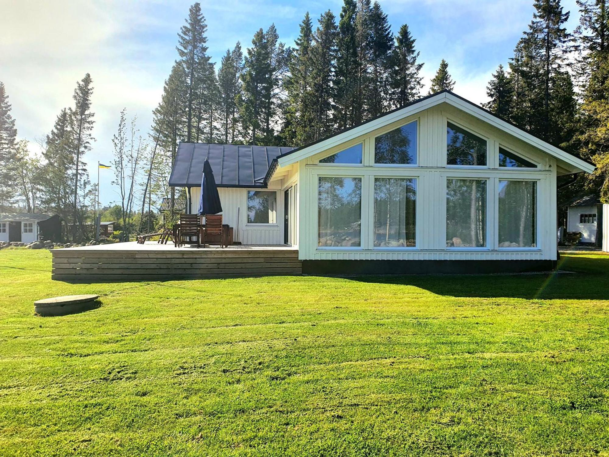 Stuga Med Havsutsikt Robertsfors ภายนอก รูปภาพ