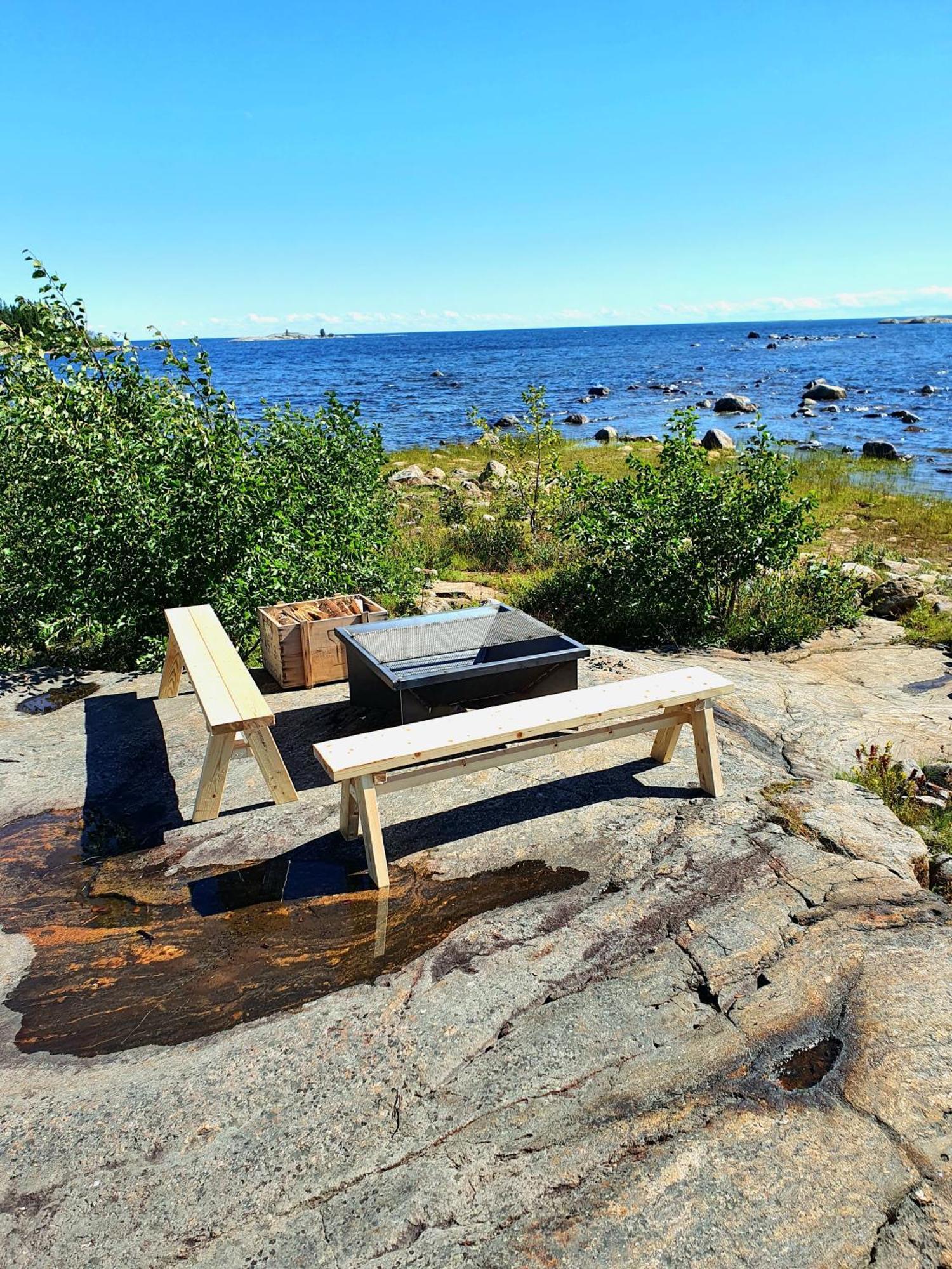 Stuga Med Havsutsikt Robertsfors ภายนอก รูปภาพ